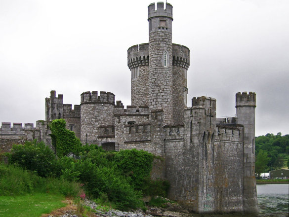 https://commons.wikimedia.org/wiki/File:Castles_of_Munster,_Blackrock,_Cork_-_geograph.org.uk_-_6589934.jpg Castles of Munster: Blackrock, Cork by Garry Dickinson